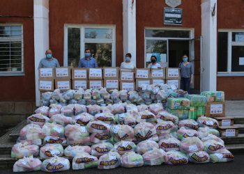 În perioada de pandemie Primăriile satelor Ochiul Alb, Baraboi și Mihăileni împreună cu mediatorul comunitar prin intermediul A.O. Artemida cu suportul UN Women Moldova susține Comunitatea Romă cu produse igienice și pachete alimentare și echipele multidisciplinare cu echipament de protecție și dezinfectanți.