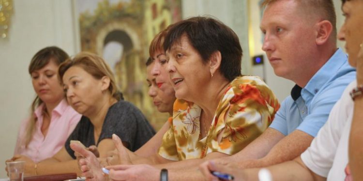 Innovation across dividing lines: combating domestic violence in the Republic of Moldova