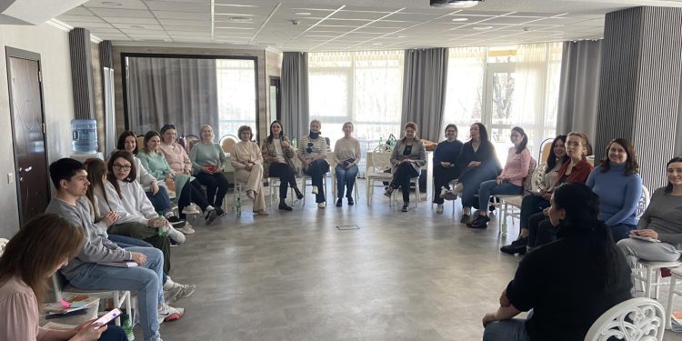 Ghidul Facilitatorului „Puternic și Activ”