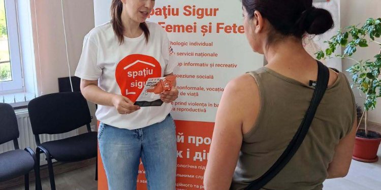 Echipele mobile: Spațiu Sigur pentru Femei și Fete.